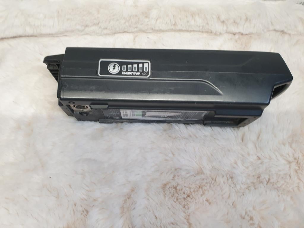 Te koop goede giant fiets accu 36v 5 pins oplaat punt, Ophalen of Verzenden, Gebruikt