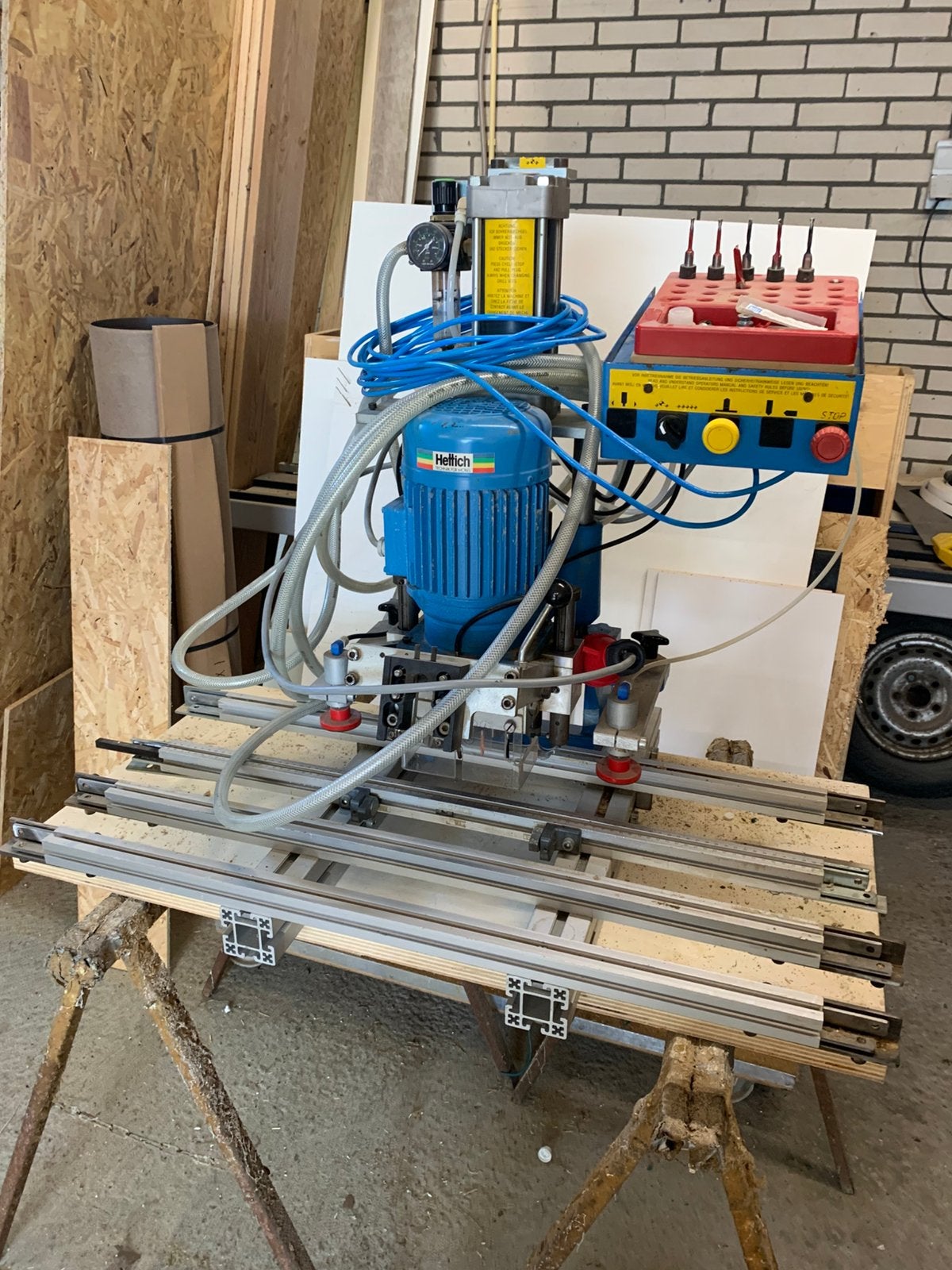 Te koop hettich bleu max, Ophalen, Zo goed als nieuw, Kolomboormachine