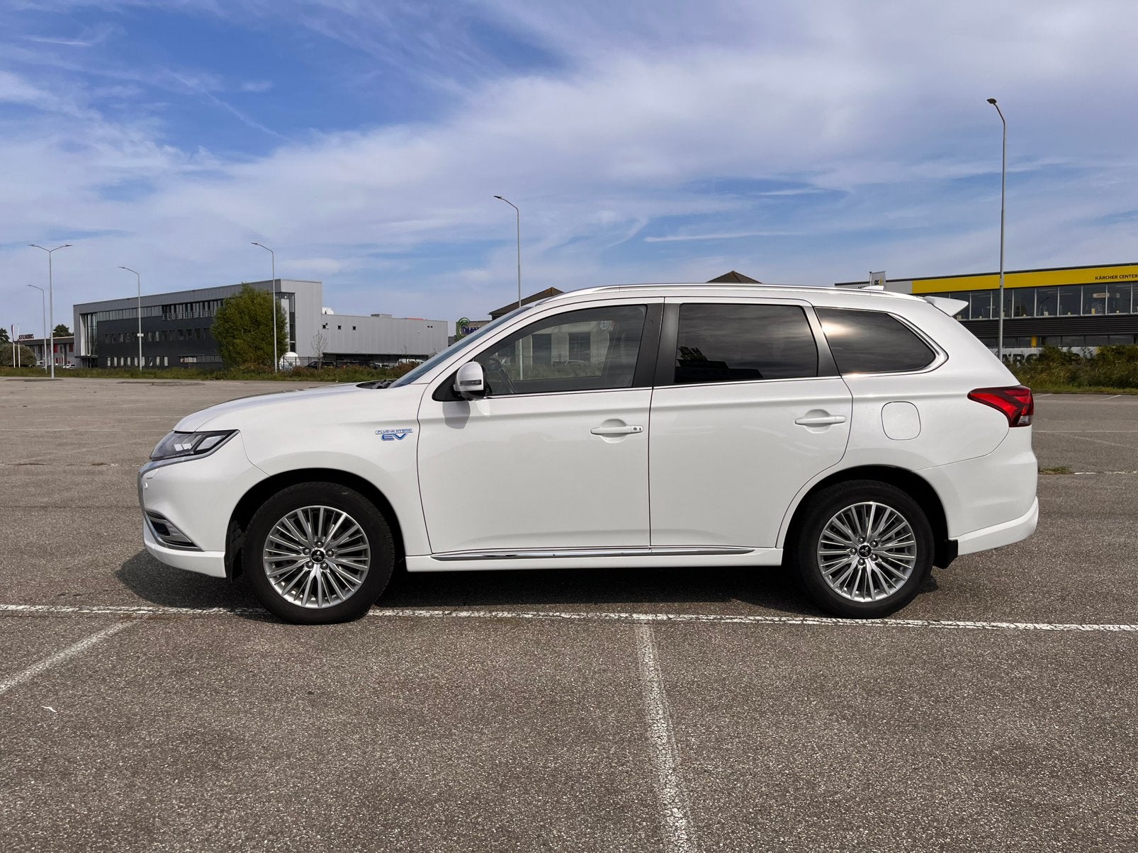Mitsubishi Outlander 2.4 PHEV Instyle | Adapt cruise | Cam., Auto's, Automaat, Outlander, 4 cilinders, 1865 kg