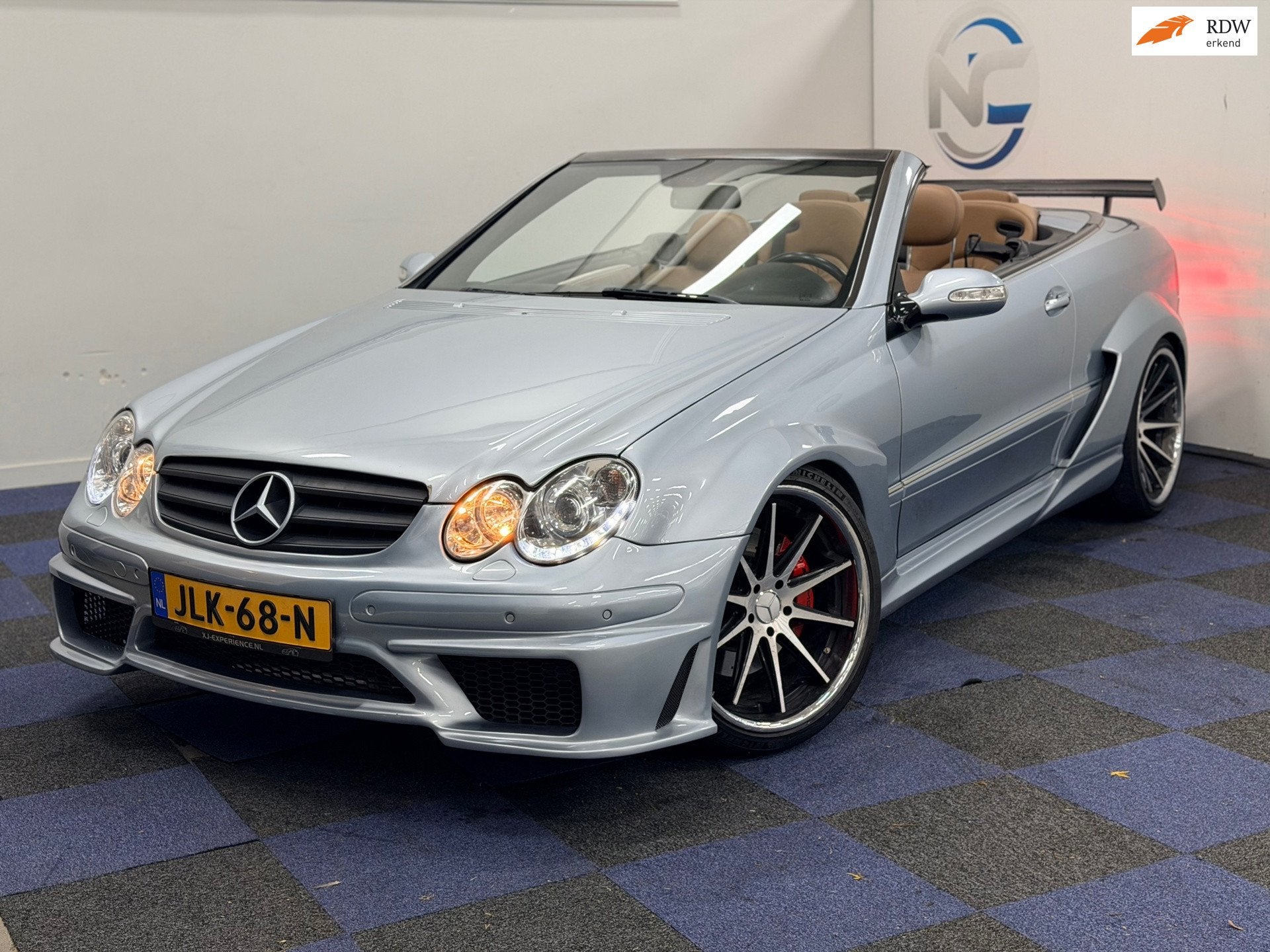 Mercedes-Benz CLK-klasse Cabrio 350 Elegance / DTM WIDE BODY, Auto's, Automaat, Dealer onderhouden, Achterwielaandrijving, Gebruikt