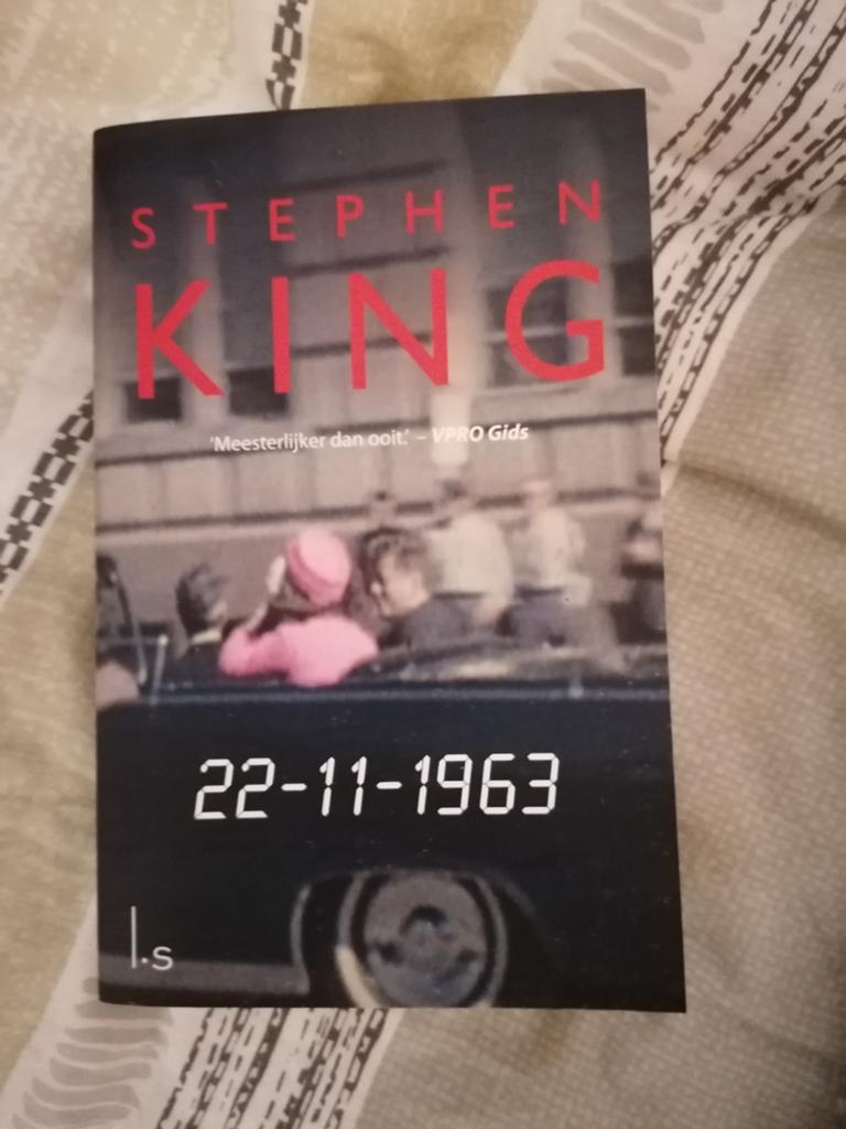 Stephen King - 22-11-1963 (Paperback), Boeken, Ophalen of Verzenden, Gelezen, Stephen King, Nederland