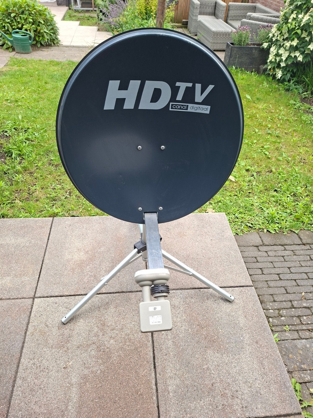 T.e.a.b. Satelliet Schotel Set met Statief en Satfinder, Ophalen, Gebruikt, (Schotel)antenne, Overige merken