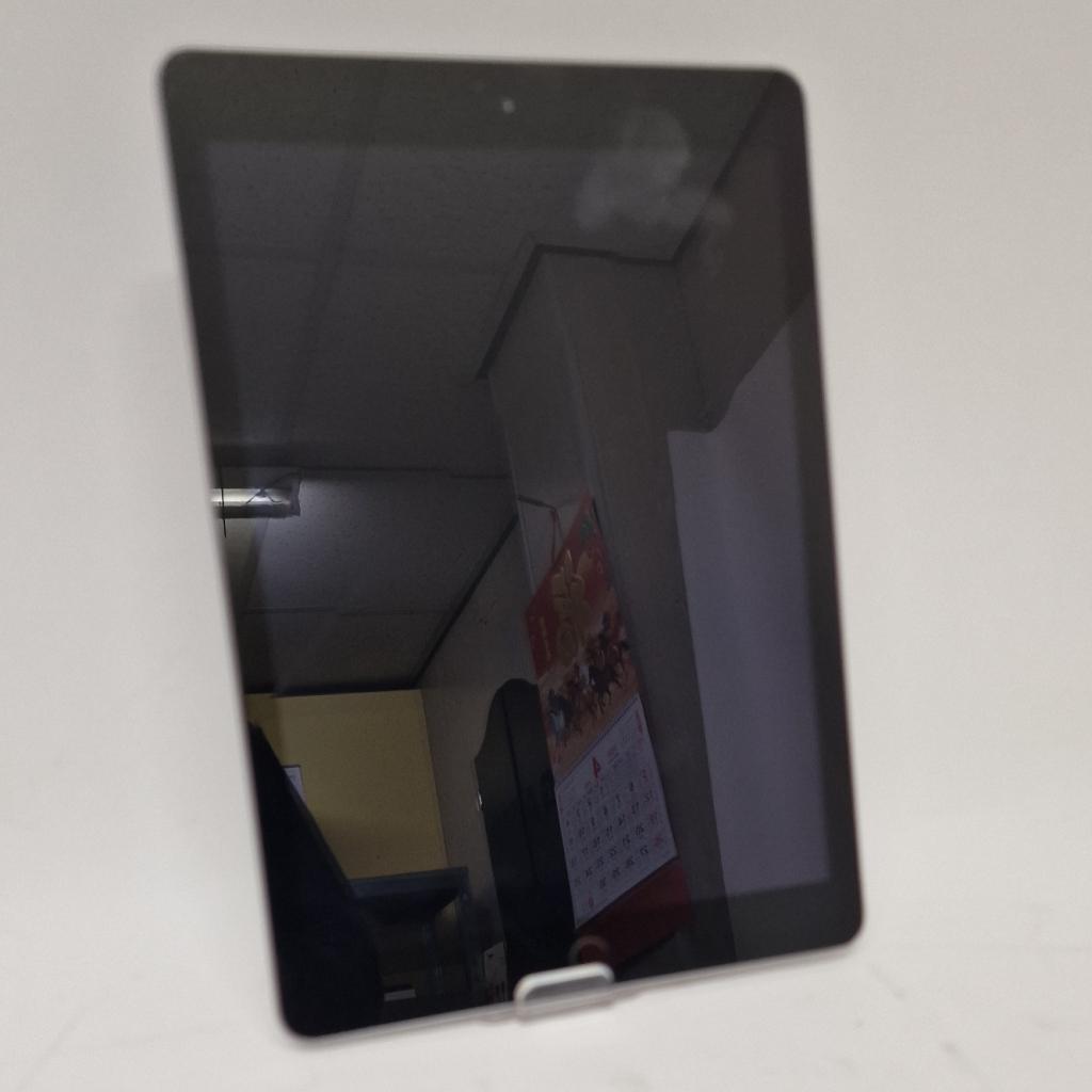Apple iPad 5e Gen A1822 32GB Zilver | incl garantie, Apple, Gebruikt, Support@apple.com, One Apple Park Way
Cupertino, CA 95014
United States