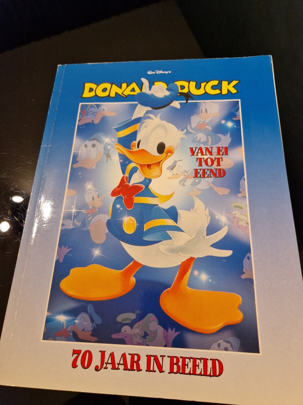 Donald Duck: Van Ei tot Eend - 70 Jaar in Beeld, Eén stripboek, Ophalen of Verzenden, Zo goed als nieuw, Walt Disney