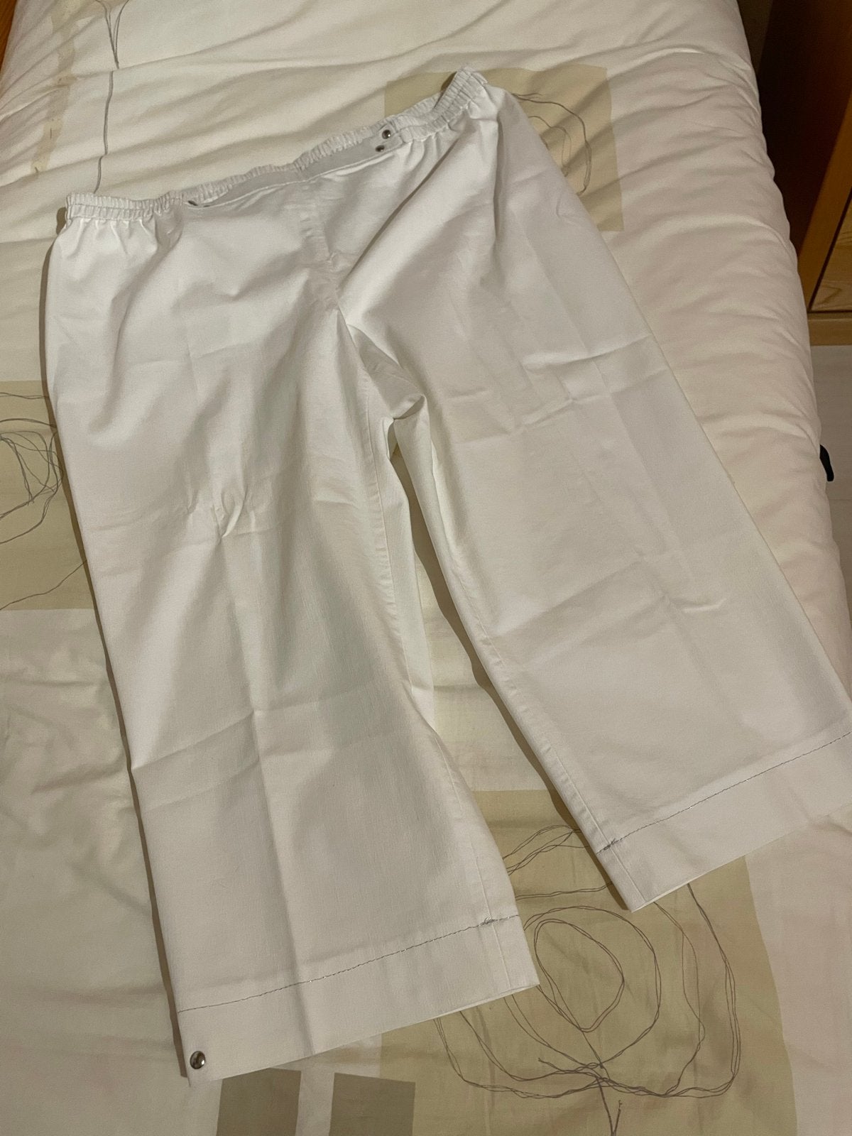 Stark Driekwart Witte Damesbroek Maat 48 met Elastische Band, Wit, Maat 46/48 (XL) of groter, Ophalen of Verzenden, Zo goed als nieuw