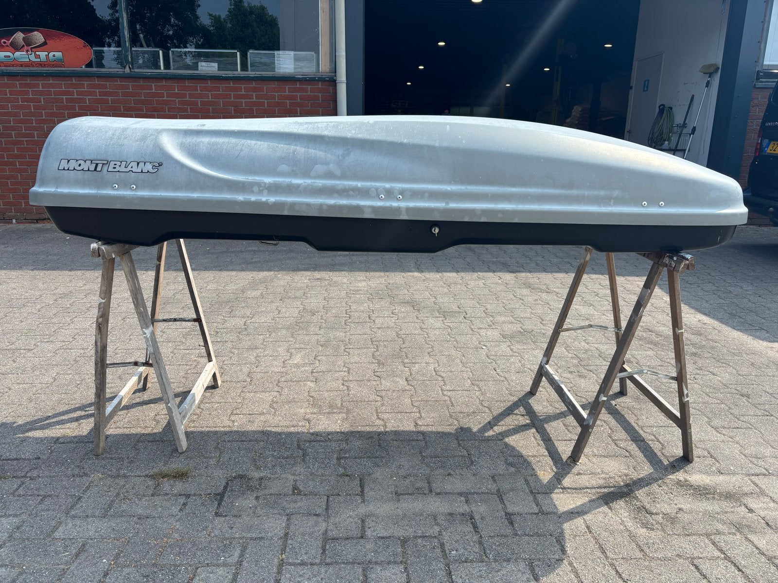 Mont Blanc Dakkoffer 500 liter- Ruime Opslag voor Reizen, Ophalen, Gebruikt