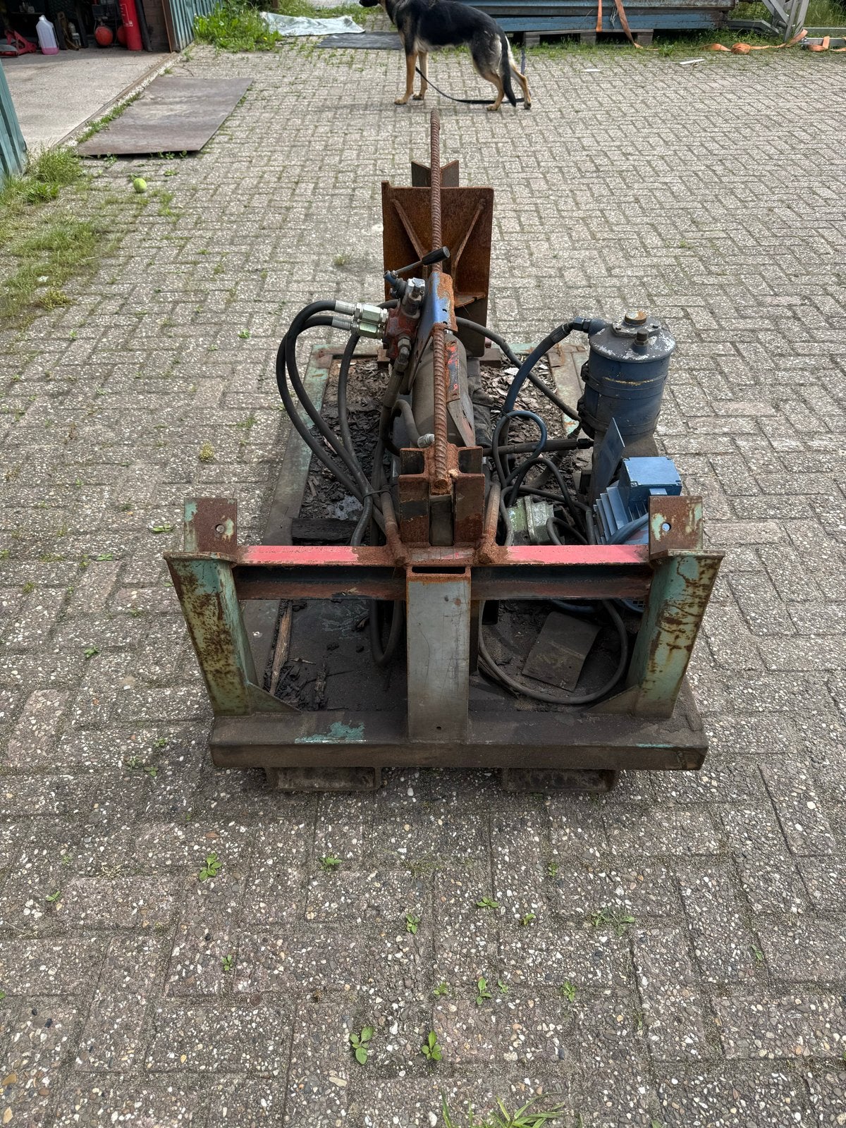 Houtklover 380V - Werkt, lekt op hydraulische cilinder, Tuin en Terras, Kloofmachines, Ophalen of Verzenden, O, O, O