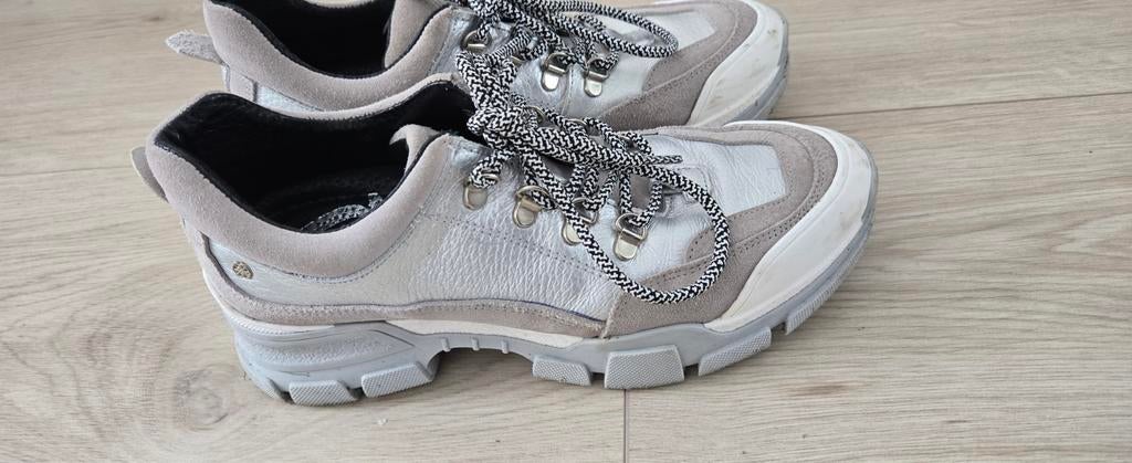 Cuple dames leren sneakers zgan 39, Ophalen of Verzenden