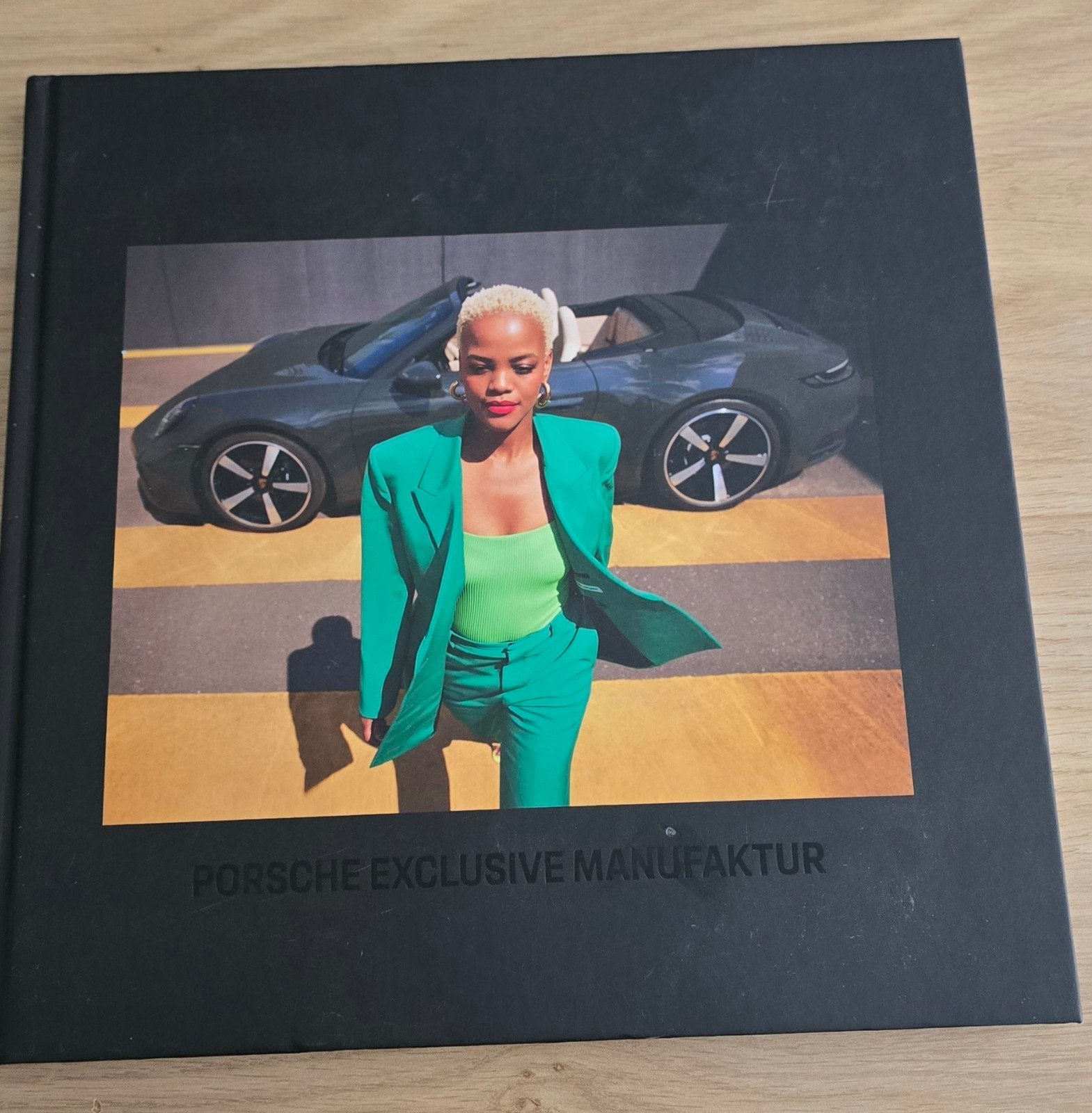 Porsche Exclusive Manufaktur Boek, Ophalen of Verzenden, Zo goed als nieuw, Porsche, Onbekend
