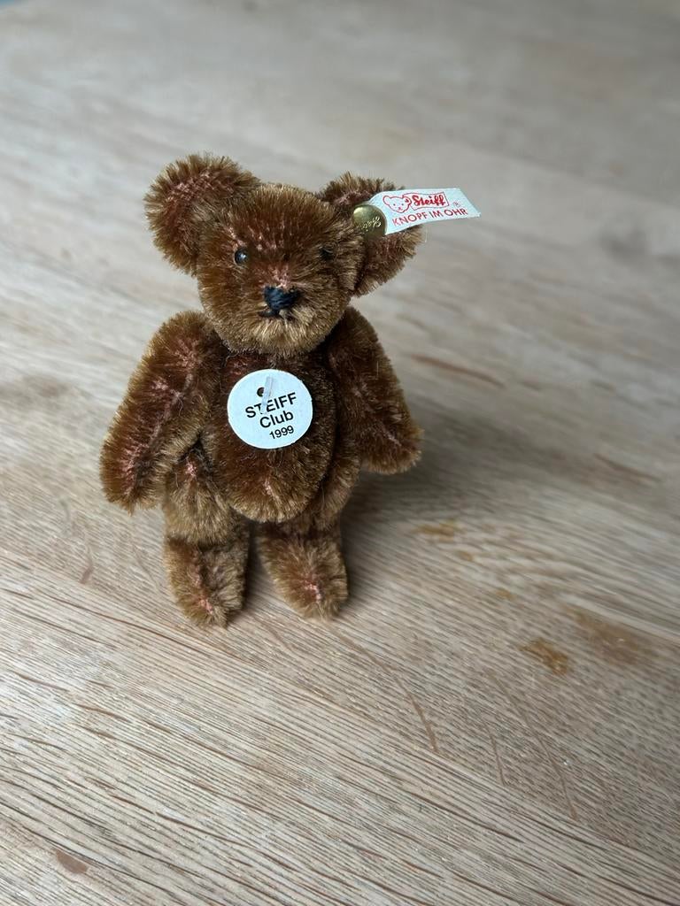 Mini Steiff beertje uit 1999, Ophalen of Verzenden, Zo goed als nieuw, Stoffen beer, Steiff