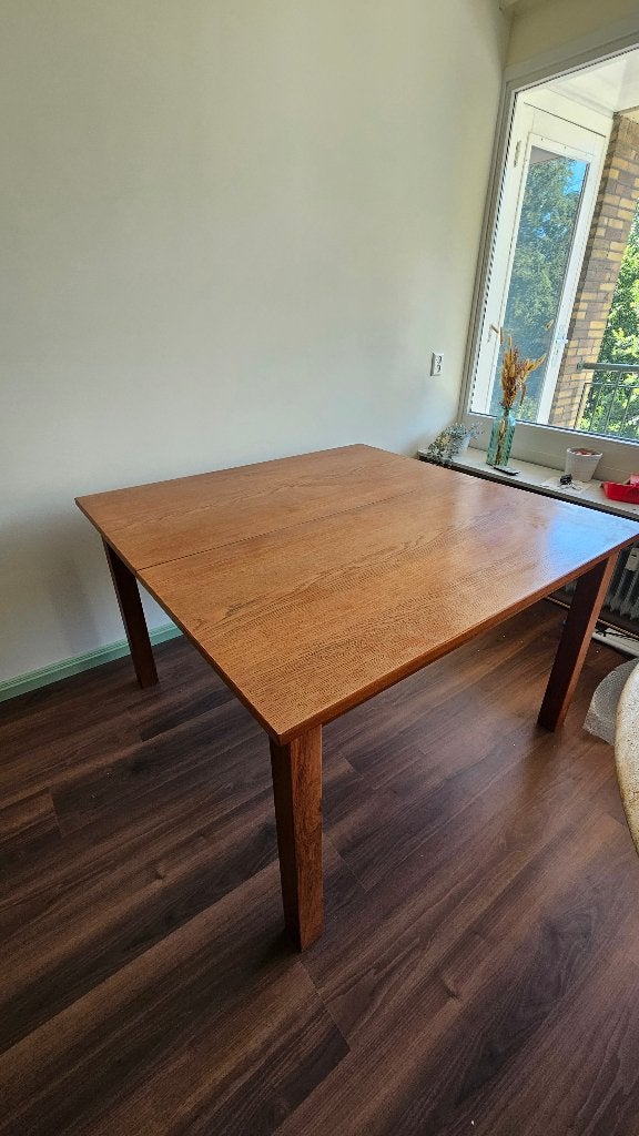 Massief uitschuifbare houten tafel, Ophalen, Gebruikt, Vierkant, Vier personen