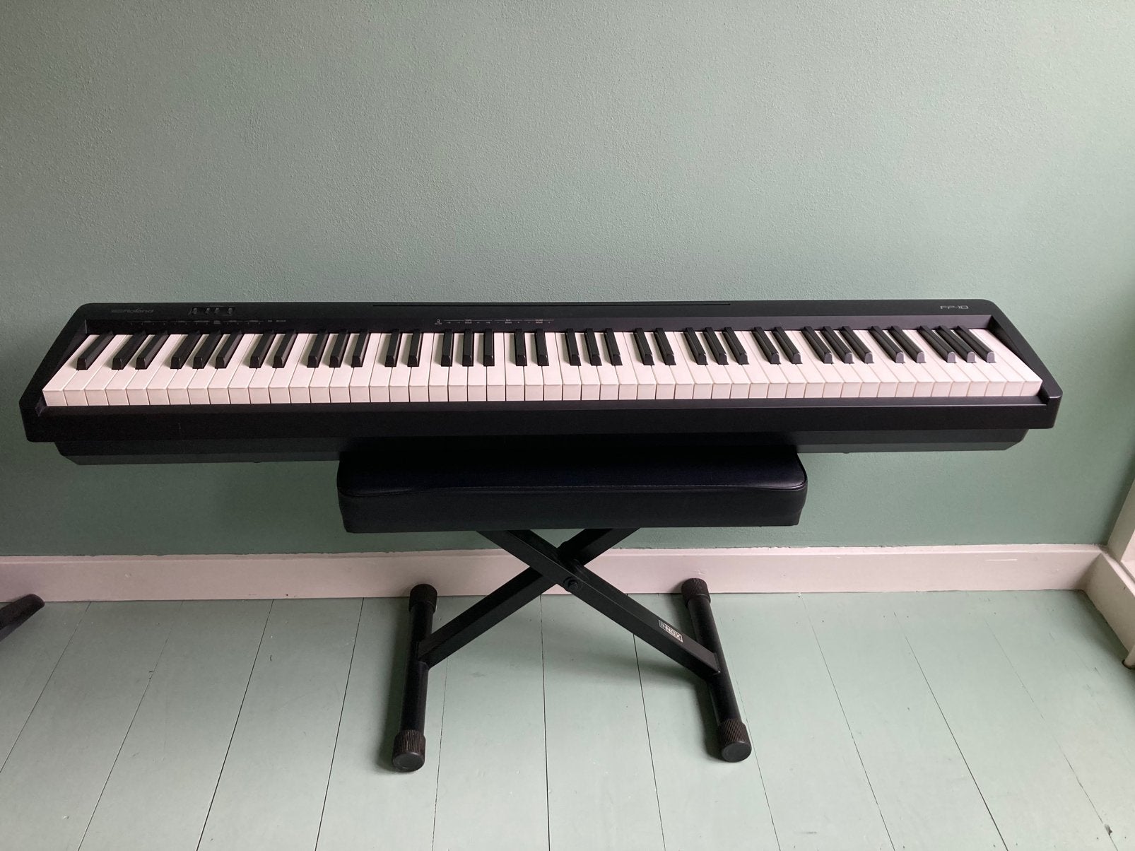Roland FP-10 Digitale Piano met accessoires, Muziek en Instrumenten, Piano's, Ophalen, Zwart, Digitaal, Zo goed als nieuw