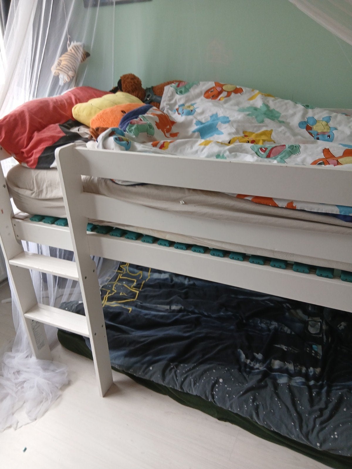 Wit hoogslaper met ladder - Ideaal voor kinderkamer, Huis en Inrichting, Slaapkamer | Stapelbedden en Hoogslapers, Ophalen, Gebruikt