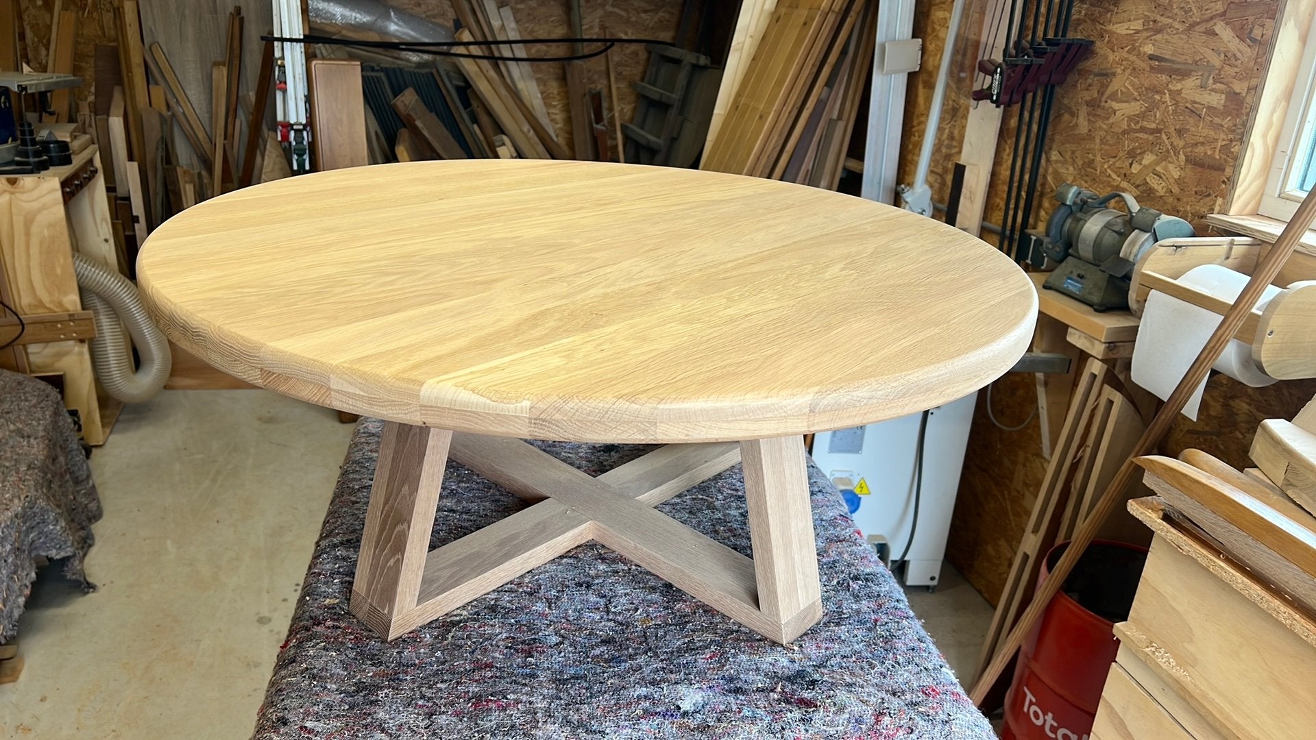Salontafel massief eiken 100cm doorsnede, Ophalen, 100 tot 150 cm, 50 tot 100 cm, Zo goed als nieuw