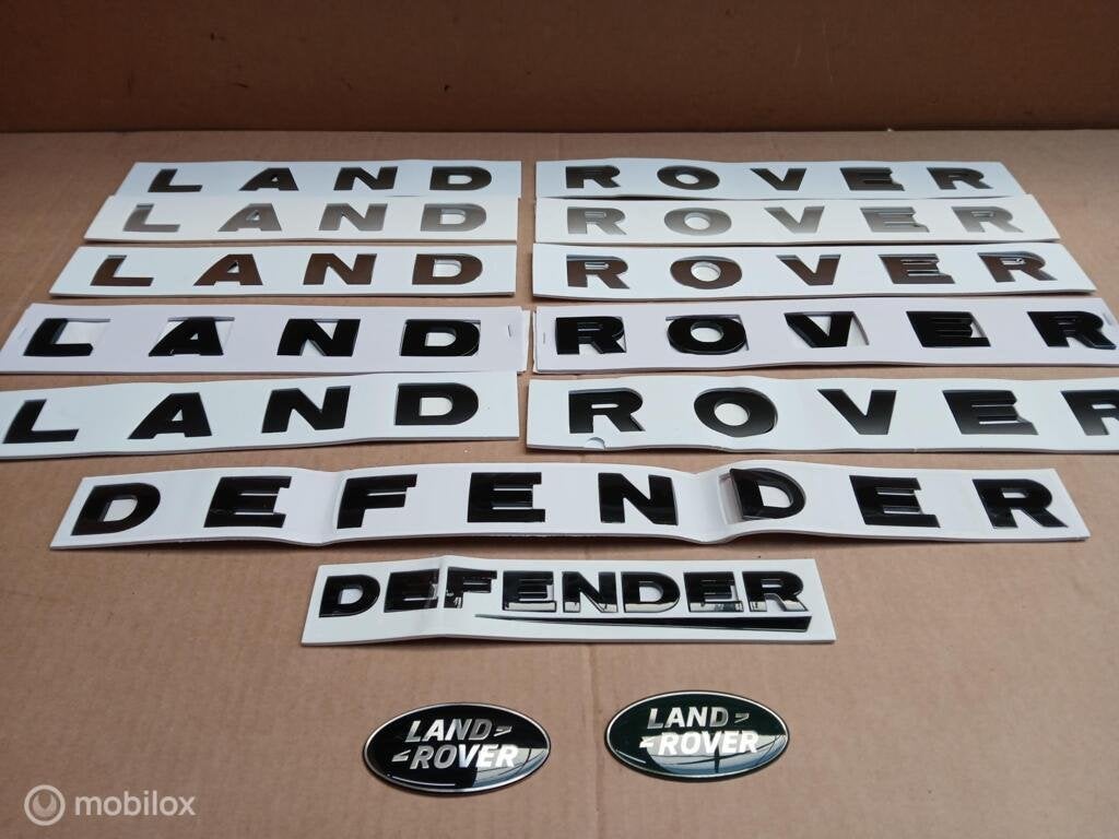 Logo LAND ROVER DEFENDER letters motorkap achterklep, Nieuw, Ophalen of Verzenden
