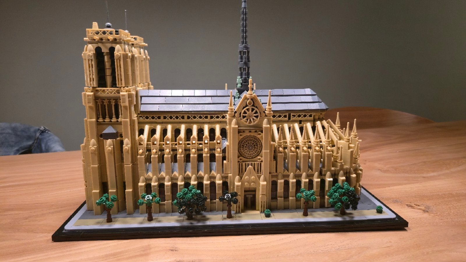 Lego Architecture Notre Dame de Paris kopie, Ophalen of Verzenden, Zo goed als nieuw
