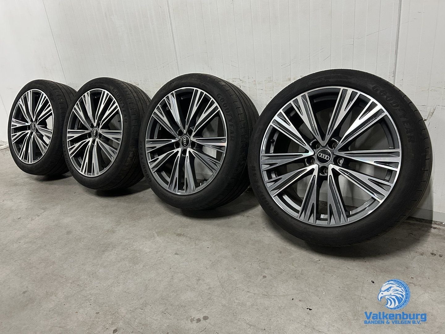 5-6mm! Originele Audi Q3 83A S-Line 20 inch antraciete velge