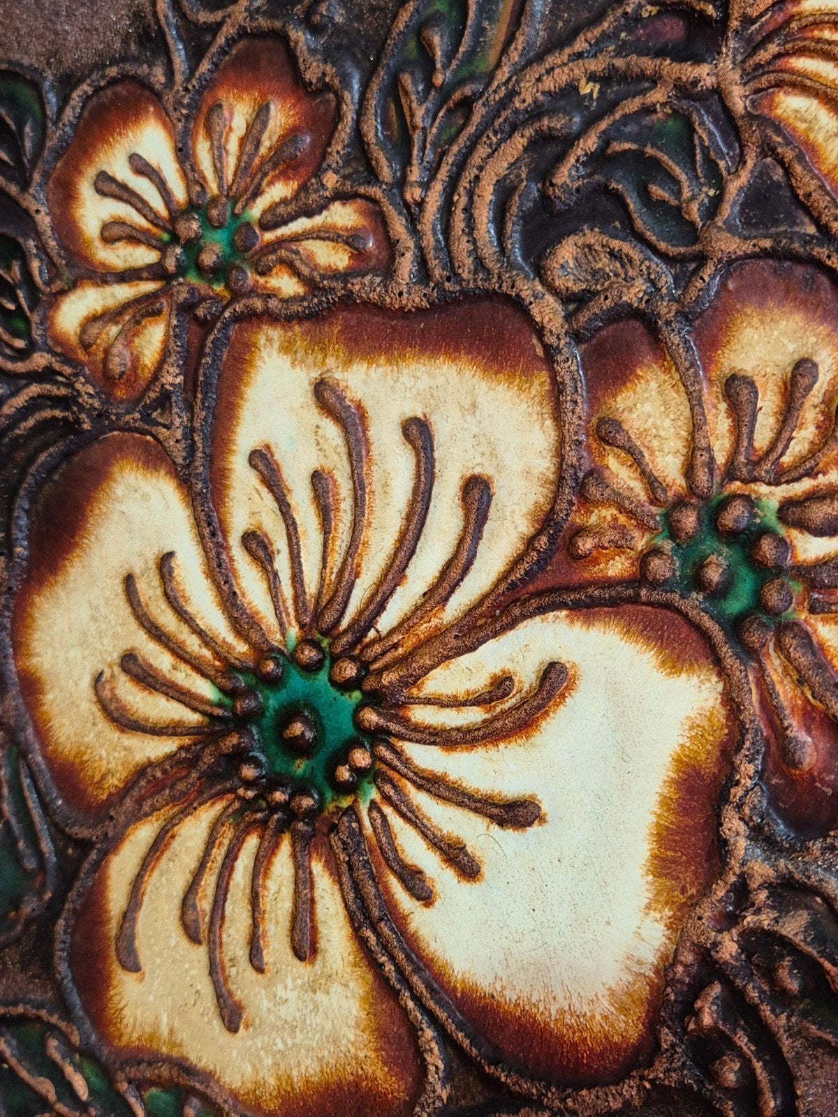 Vintage groot keramische wandtegel met bloemmotief, Ophalen of Verzenden