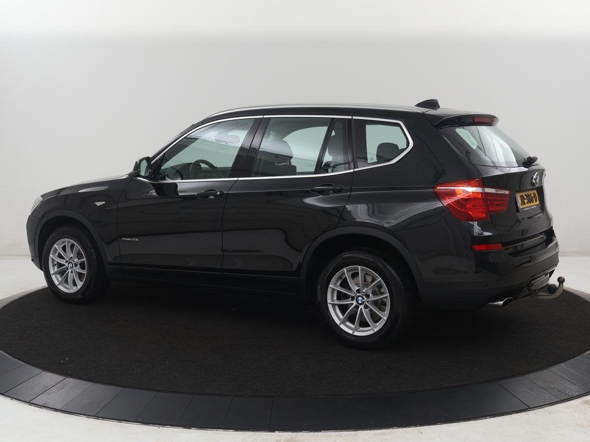 BMW X3 sDrive20i Centennial Executive | Cruise control | Nav, Auto's, Automaat, Gebruikt, 4 cilinders, 2000 kg