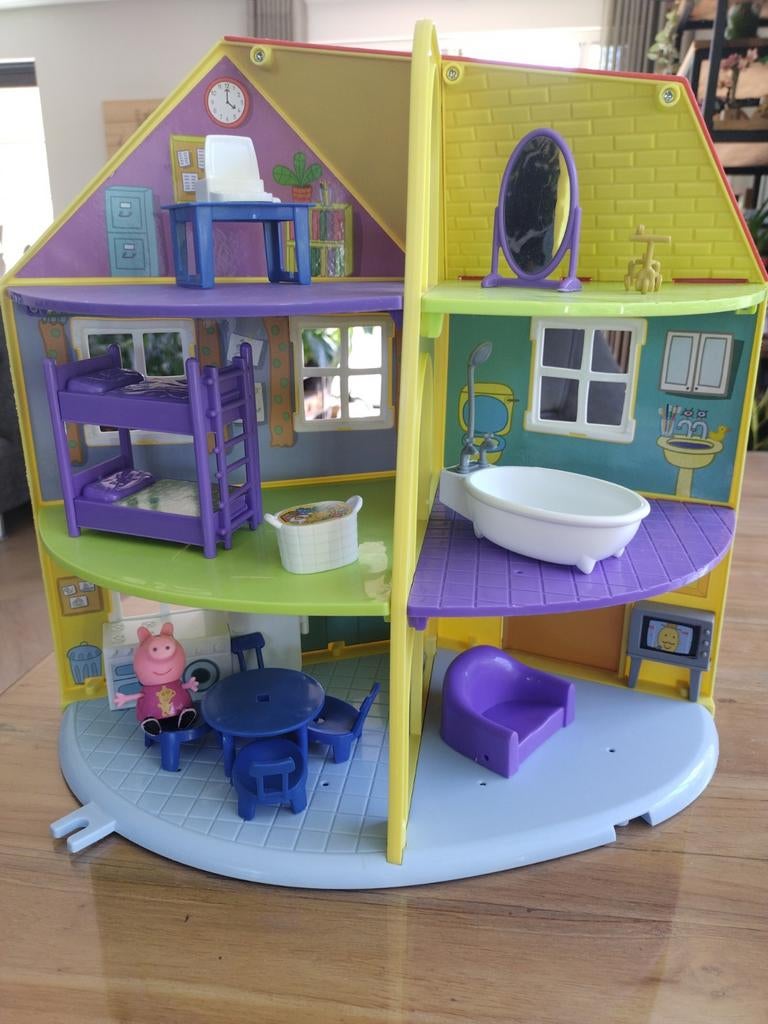 Peppa Pig Familiehuis Speelset met Meubels en Figuur, Ophalen of Verzenden, Gebruikt, Jongen of Meisje