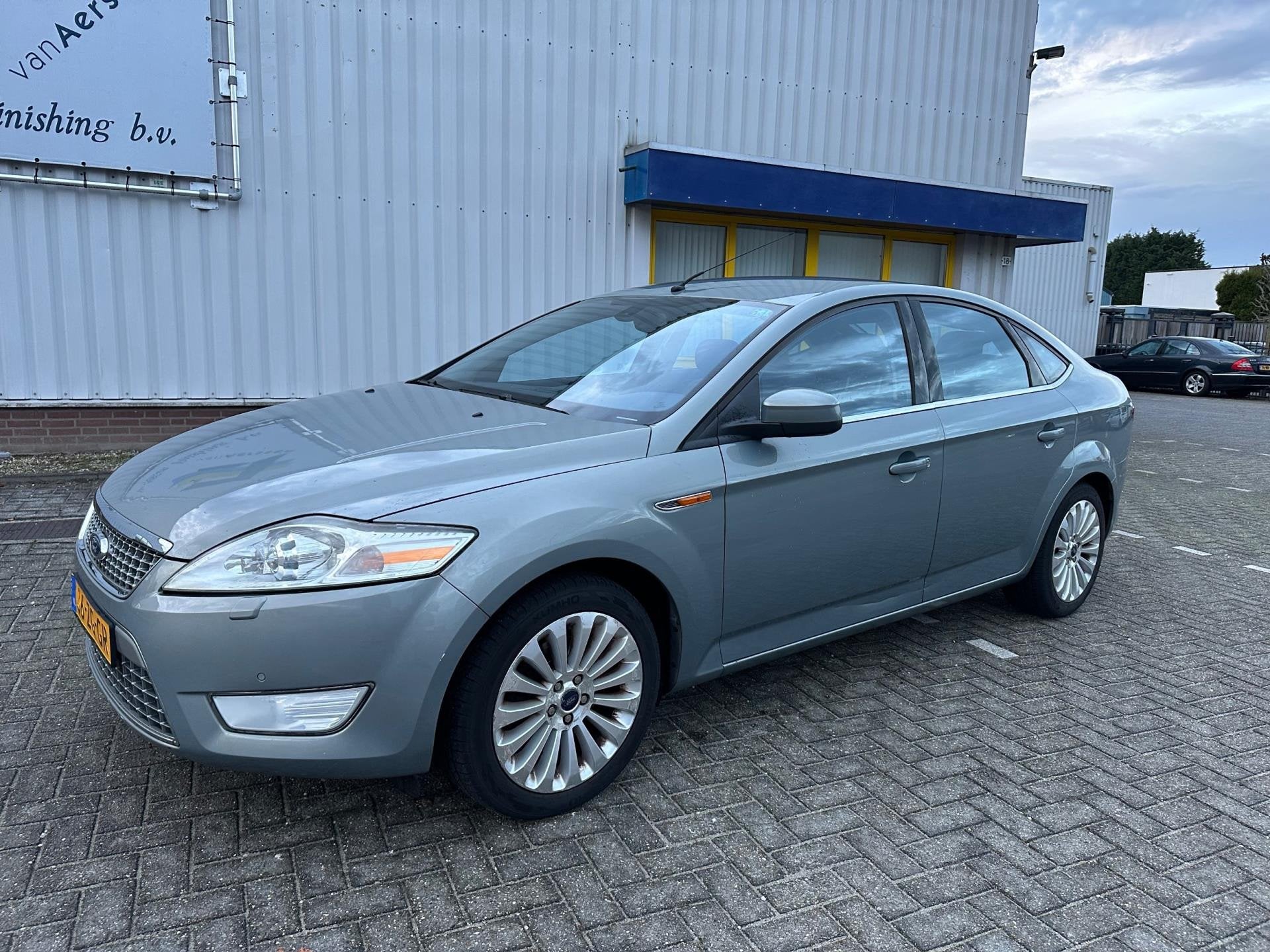 Ford Mondeo 2.0-16V Titanium, Gebruikt, Verwarmde buitenspiegels, Origineel Nederlands, Handgeschakeld