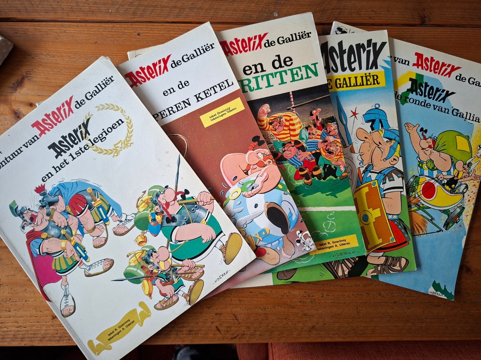 5 Asterix stripboeken - Dargaud, Boeken, Meerdere stripboeken, Ophalen of Verzenden, Gelezen, René Goscinny, Albert Uderzo