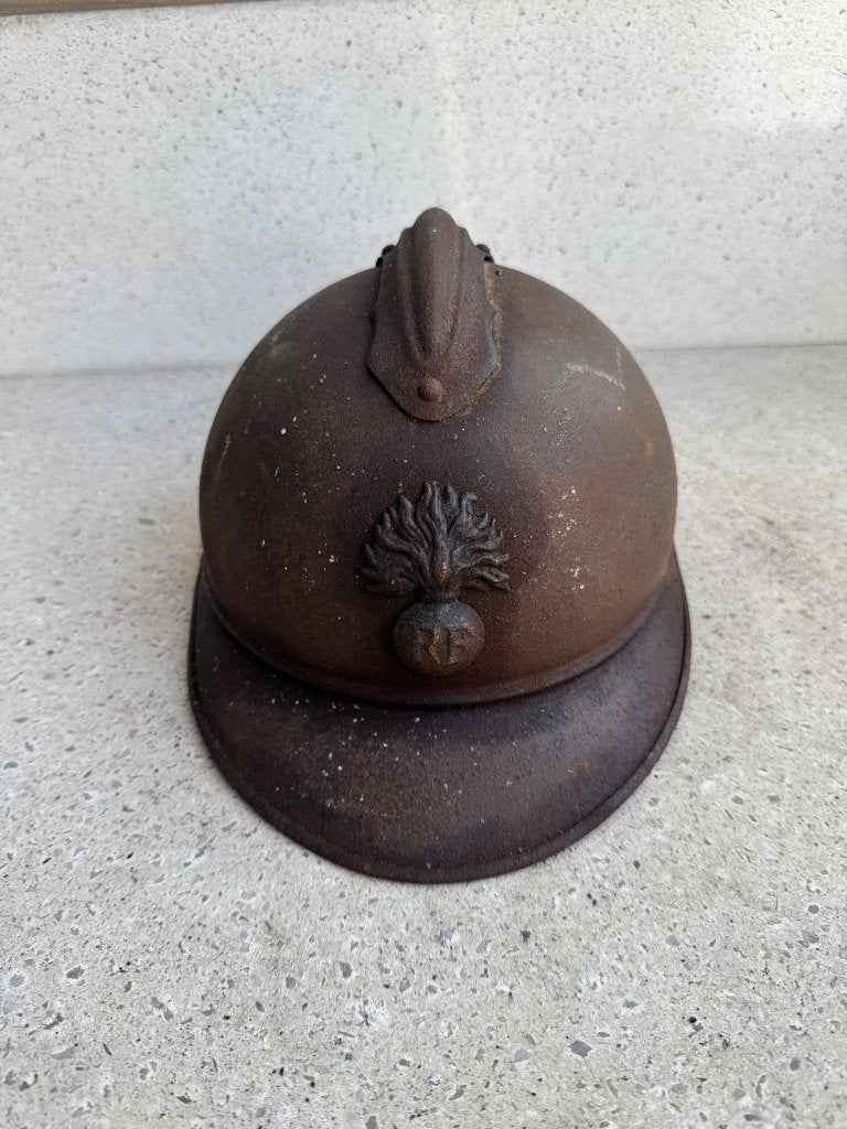 Wo1 Franse infanterie helm met binnenwerk ZOLDERVONDST, Verzamelen, Ophalen of Verzenden, Landmacht, Overige gebieden, Helm of Baret