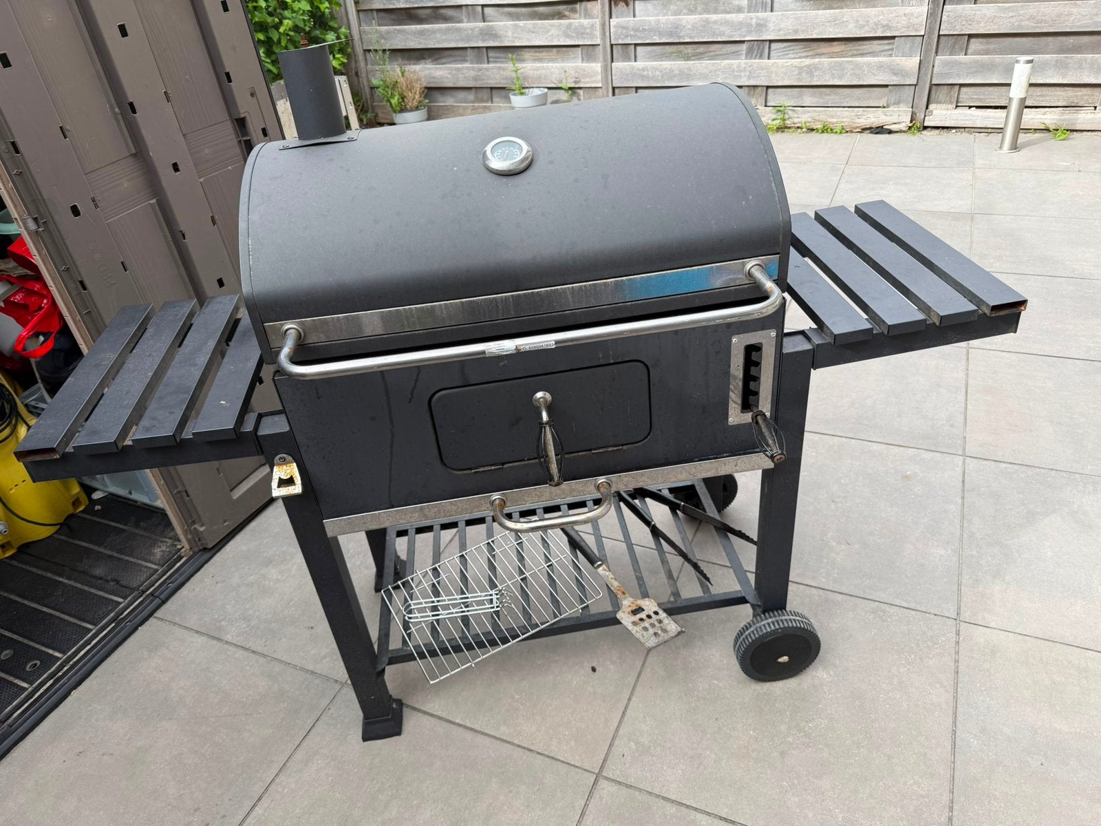 Barbeque, Ophalen, Gebruikt