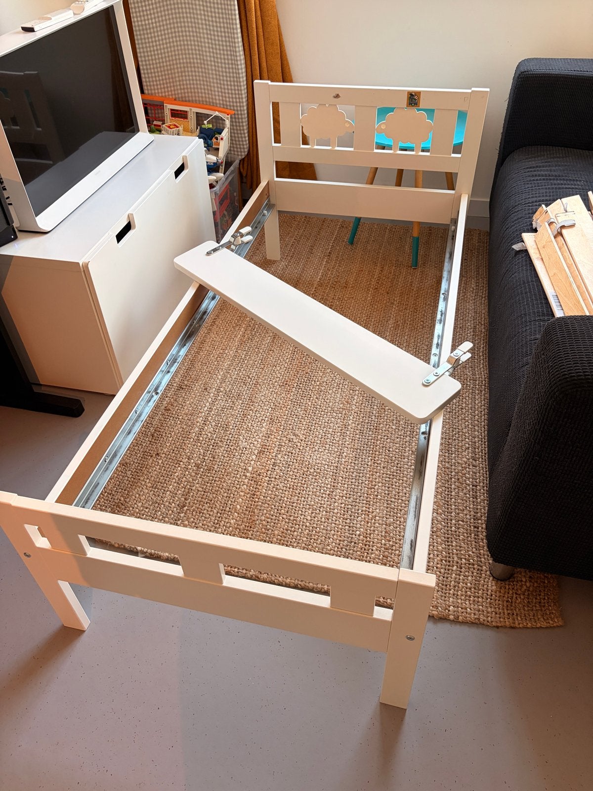 IKEA Kritter kinderbed 70x160 met lattenbodem en hekje, Gebruikt, 70 tot 85 cm, Ophalen of Verzenden, Lattenbodem