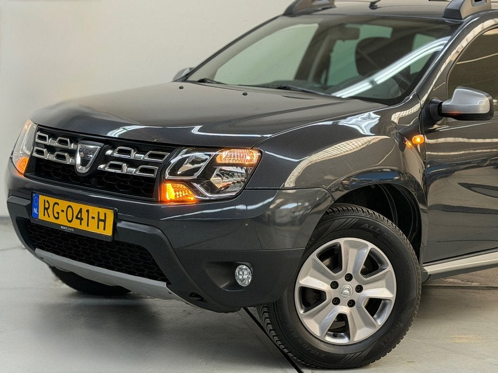 Dacia Duster 1.2 TCe 4x2 Prestige Airco Navigatie Nette Auto, Auto's, Voorwielaandrijving, Gebruikt, 4 cilinders, Duster