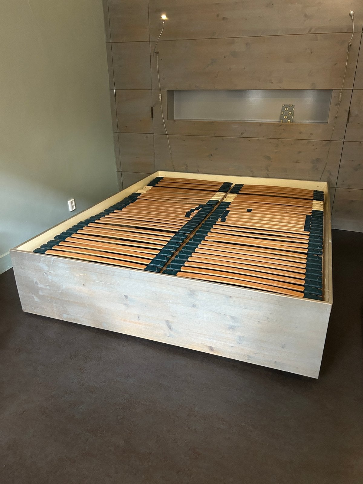 Bed met lattenbodems 160 x 200 cm, Huis en Inrichting, Ophalen, Verstelbaar, Tweepersoons, Zo goed als nieuw