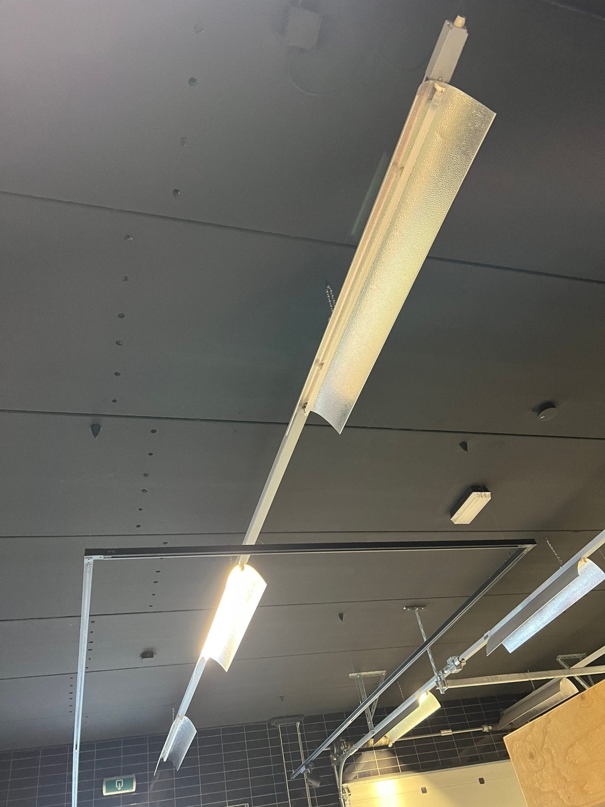 4x tl rails t.e.a.b, Ophalen, Gebruikt, Minder dan 50 watt