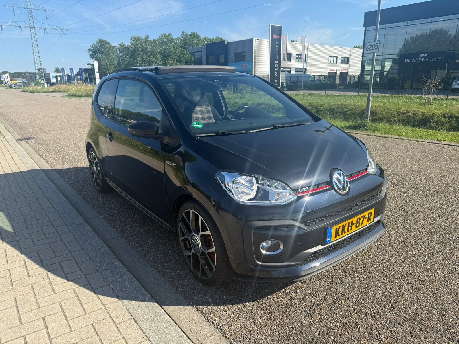 Volkswagen up! GTI 1.0 TSI 115PK 2018 pano | beats | camera, Auto's, Voorwielaandrijving, 970 kg, 4 stoelen, Zwart