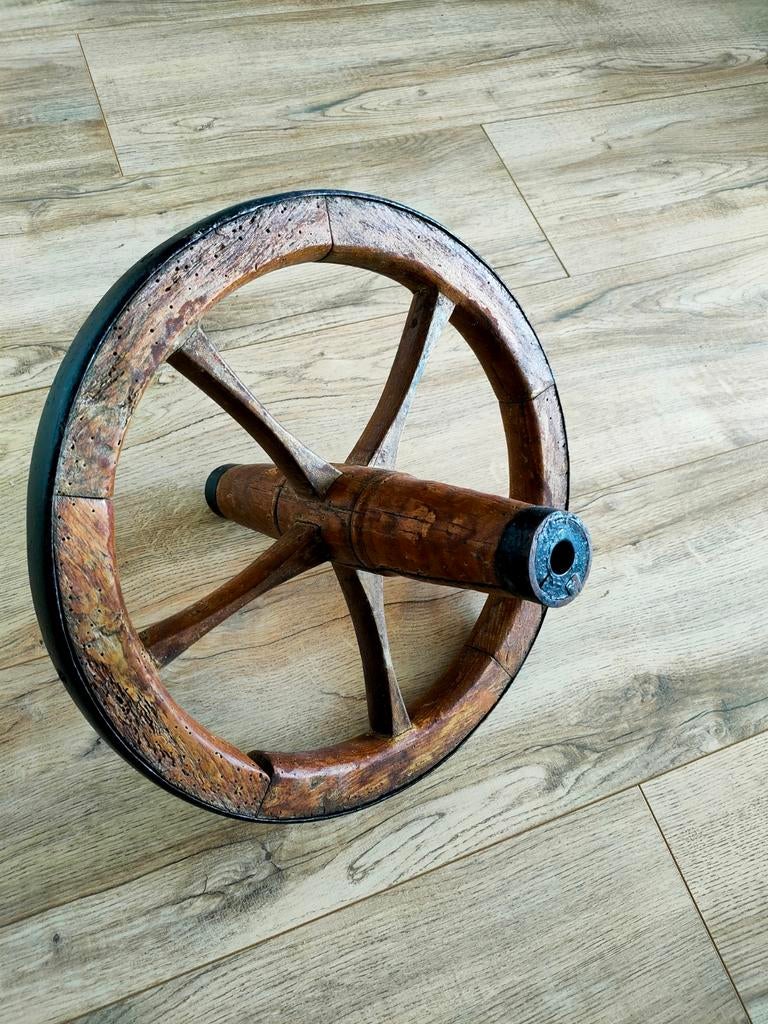 Oud houten kruiwagenwiel - Frankrijk - Ø 40cm, Ophalen