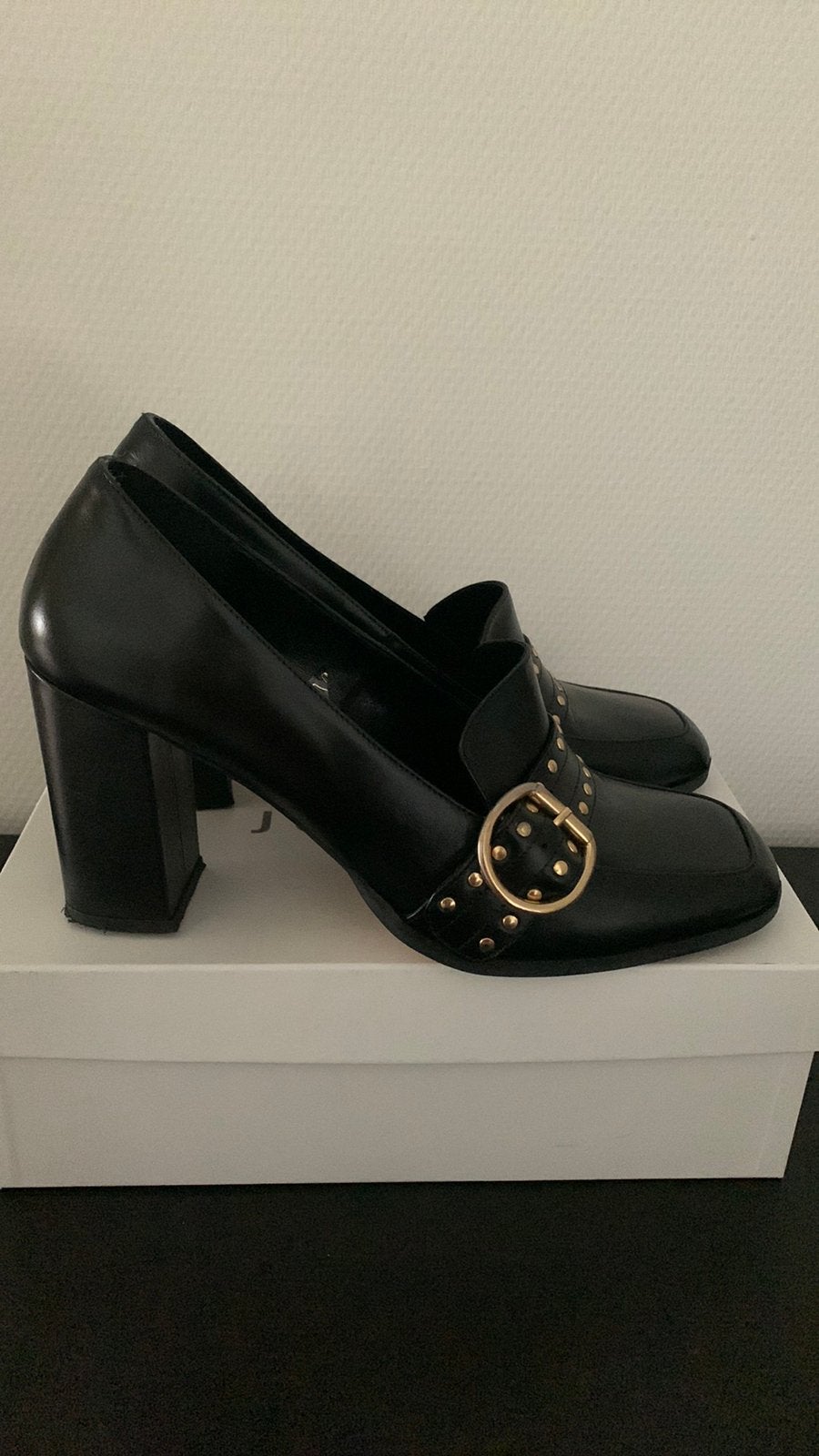 Zwarte leren pumps blokhak instappers Jonak 41, Zwart, Ophalen of Verzenden, Zo goed als nieuw, Schoenen met hoge hakken