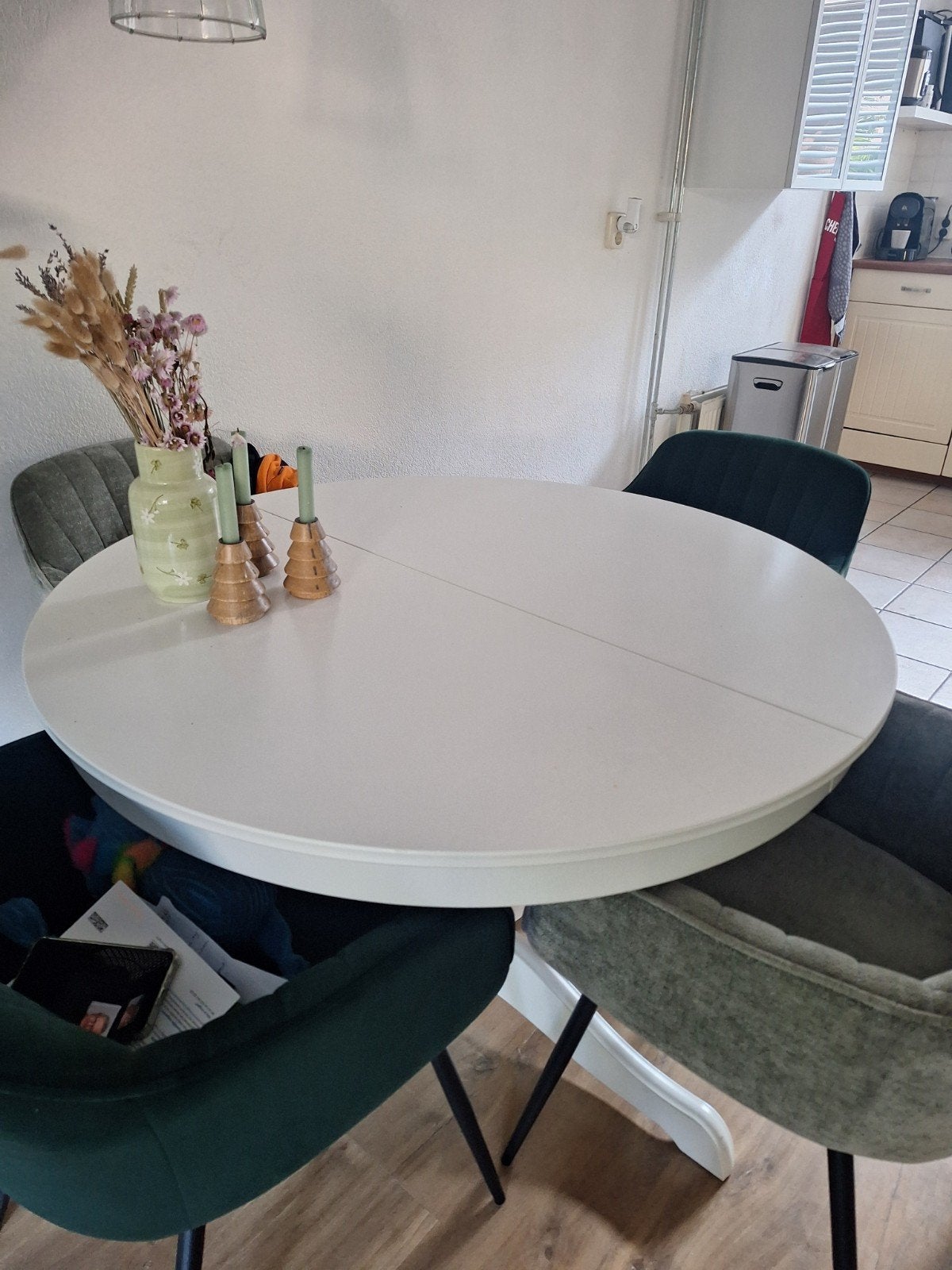 Uitschuifbare eettafel - Wit, ovaal/rond, Huis en Inrichting, Tafels | Eettafels, Zo goed als nieuw, 150 tot 200 cm, 50 tot 100 cm
