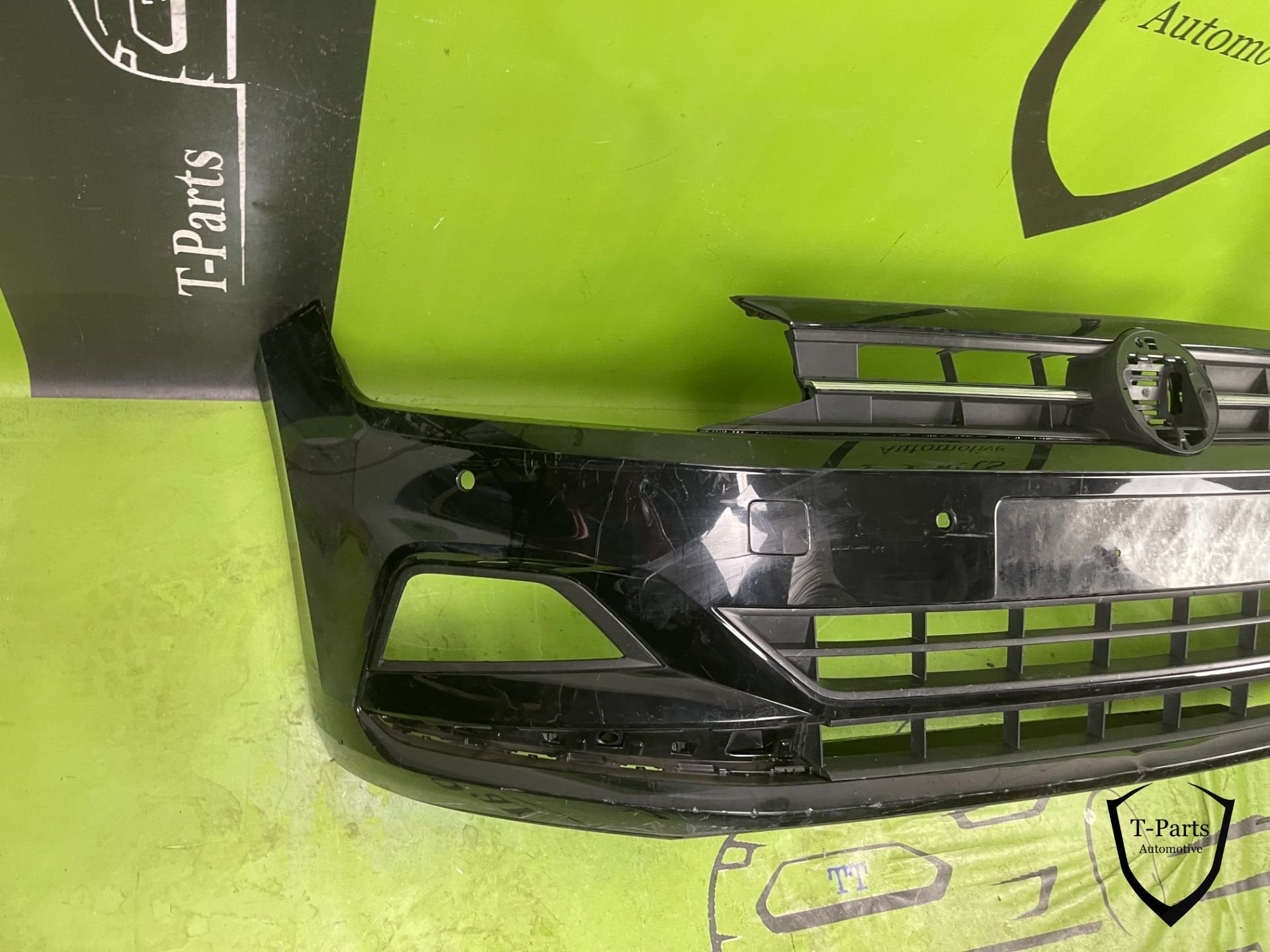 volkswagen polo 2G voorbumper bumper grille rooster, Info@fabrikant.eu, Volkswagen, Ophalen of Verzenden, Bumper