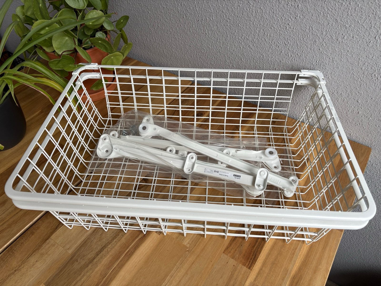 IKEA HJÄLPA Draadmand met Uittrekrails, Huis en Inrichting, Kasten | Overige, Ophalen of Verzenden, Nieuw