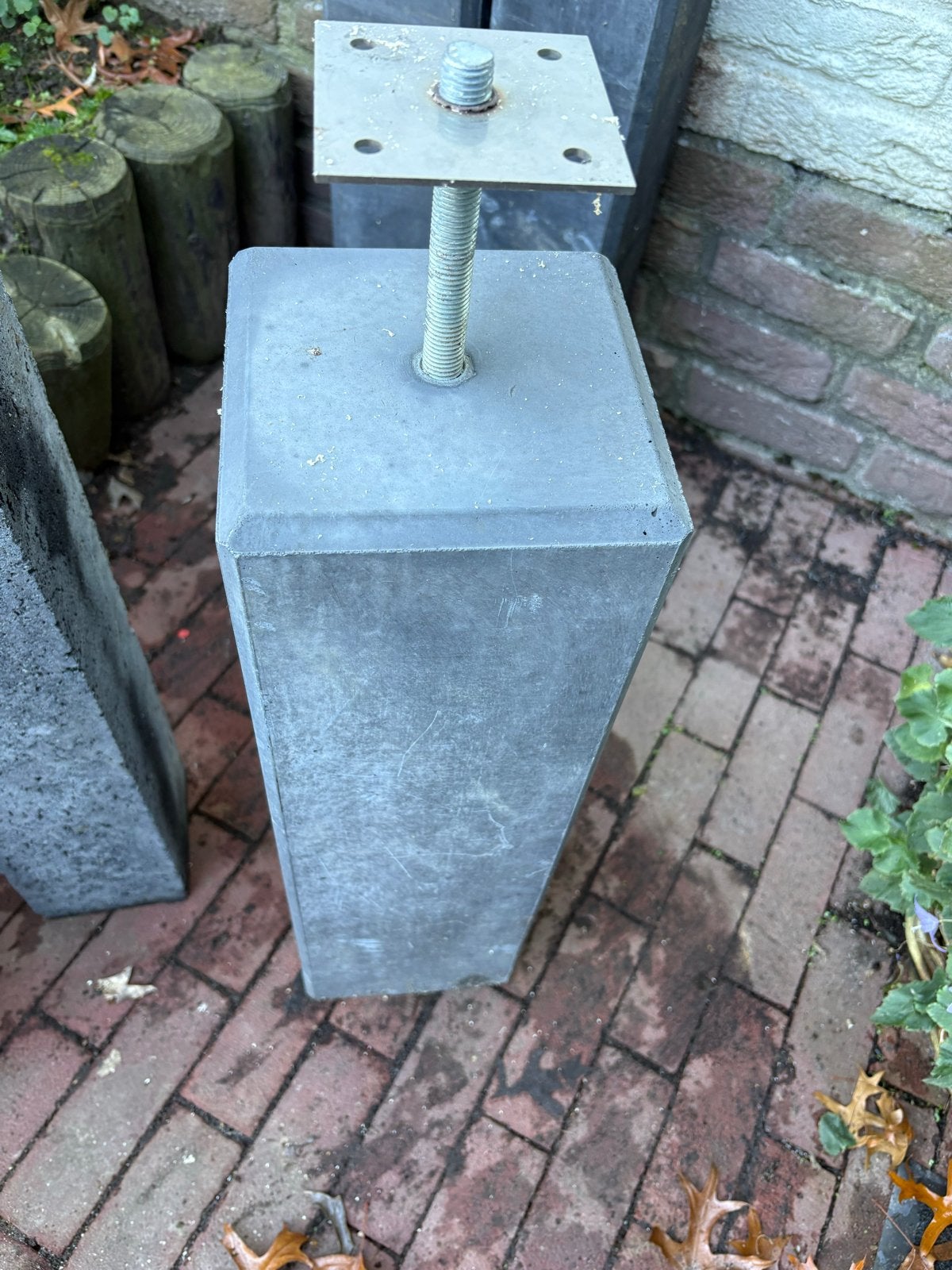Betonpoer 17x17 en 58 cm hoog antraciet afgeronde kanten, Ophalen, Gebruikt