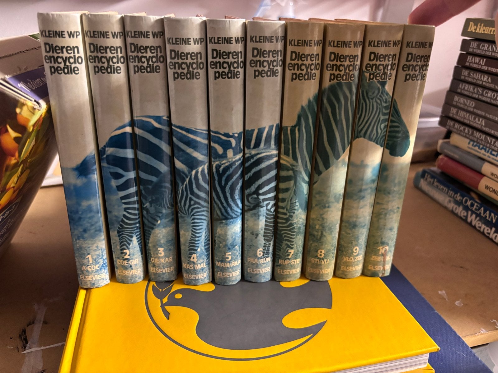 Kleine Winkler Prins Dierenencyclopedie - Complete Serie, Ophalen of Verzenden, Zo goed als nieuw, Dieren, Complete serie
