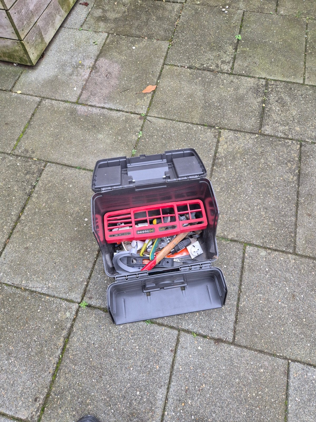 Gereedschap koffer, Ophalen