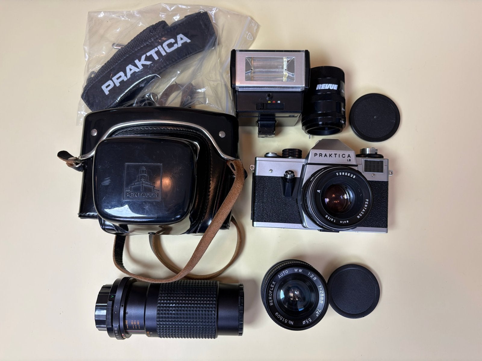 Praktica LB Kleinbeeld Camera met 3 Lenzen en Accessoires, Ophalen of Verzenden, Gebruikt, Spiegelreflex, Overige Merken