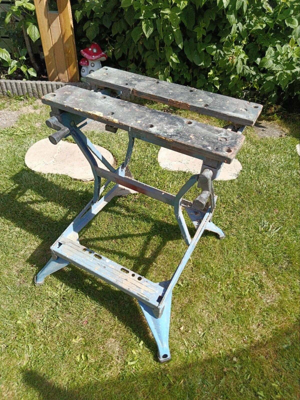 Inklapbare werkbank, Doe-het-zelf en Verbouw, Werkbanken, Ophalen of Verzenden, Gebruikt, 70 tot 120 cm, Bankschroef