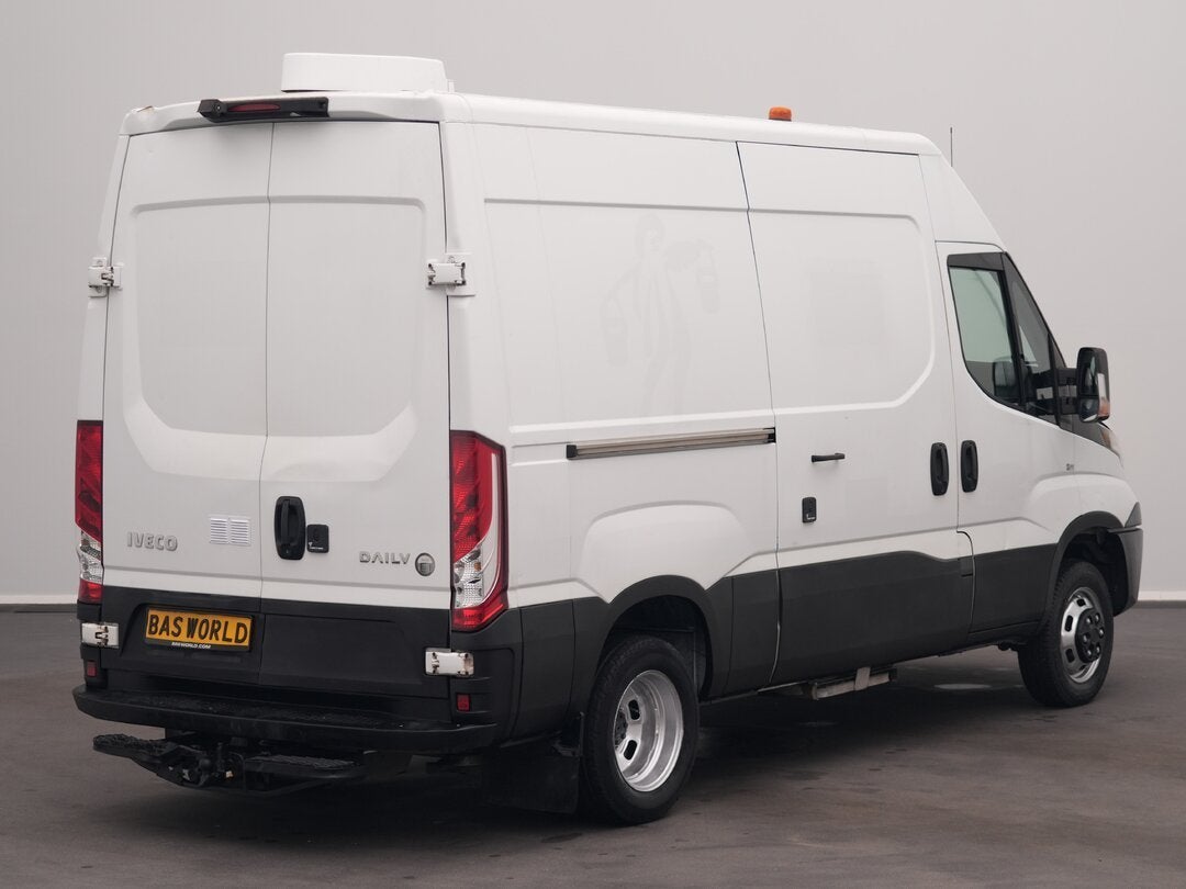 Iveco Daily 35C14 Gesloten bestelwagen Dubbellucht L2H2 3,5t, Auto's, Gebruikt, Euro 6, Iveco, Wit