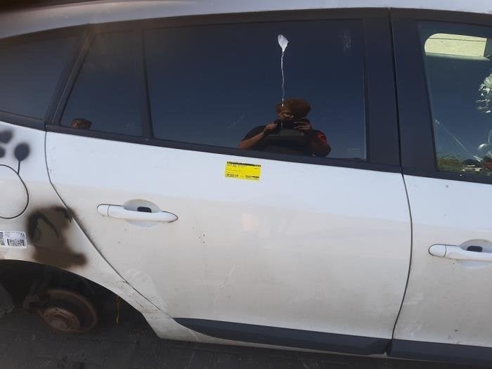 Portier 4Deurs rechts-achter van een Renault Megane, Gebruikt, -, -, Ophalen of Verzenden