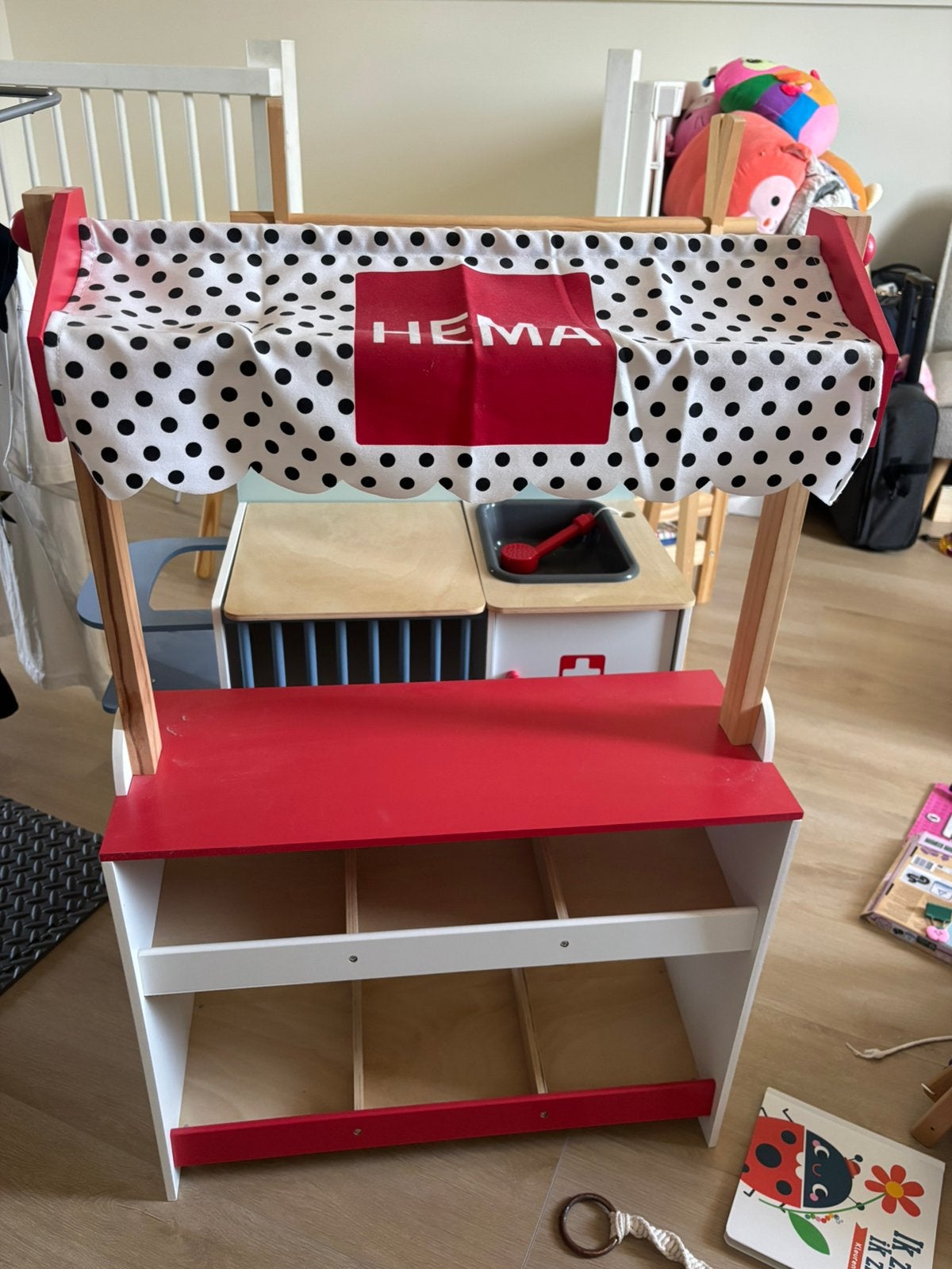 Hema winkeltje, Ophalen, Zo goed als nieuw, Meubelstuk of Keukentje
