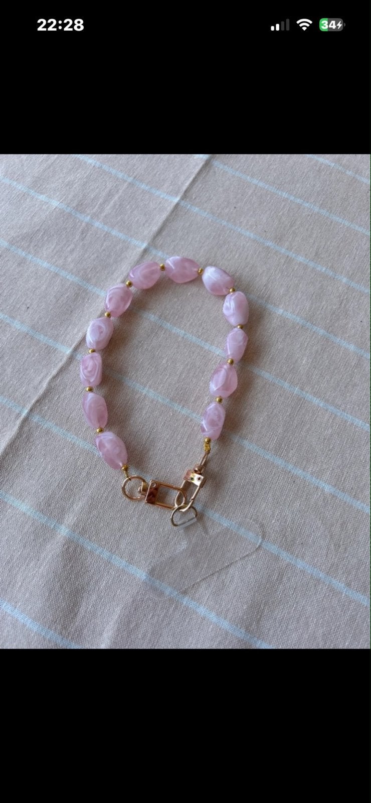 Roze Telefoonkoord met Gouden Details - Handig & Stijlvol, Sieraden, Tassen en Uiterlijk, Armbanden, Nieuw, Kunststof of Plastic