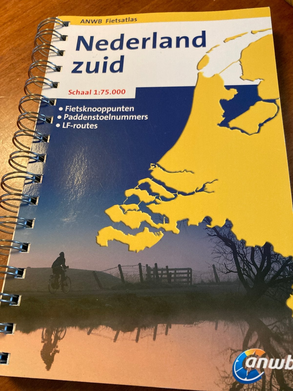 ANWB Fietsatlas Nederland Zuid, Gelezen, Overige atlassen, 2000 tot heden, Ophalen of Verzenden