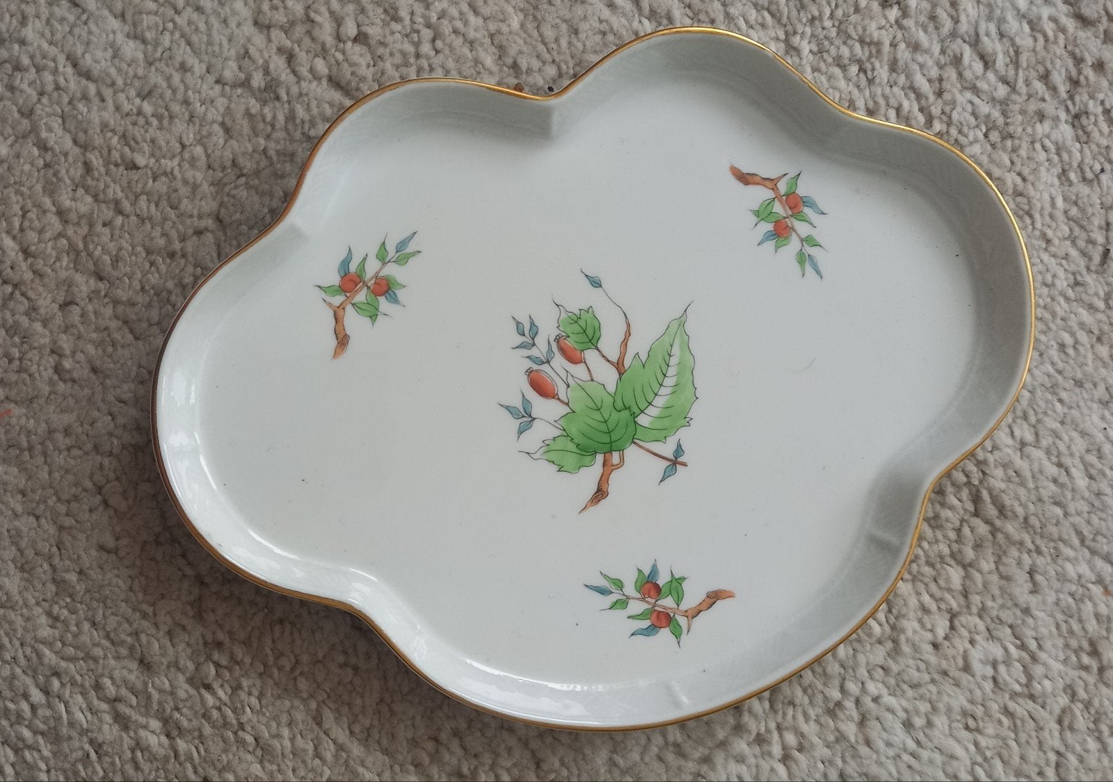 Herend Porseleinen Schaal met Fruitdecor en Gouden Rand, Ophalen of Verzenden