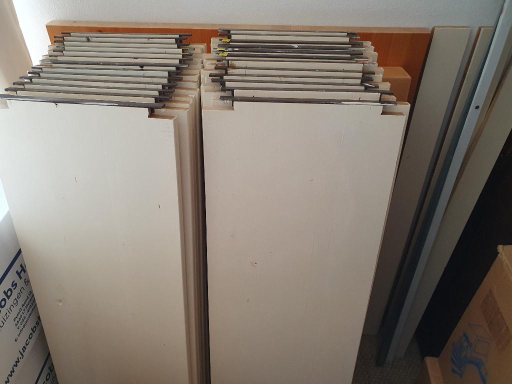 lundia boekenkast 208 x 30 en 3 meter breed, Ophalen, Gebruikt, 200 cm of meer, 25 tot 50 cm
